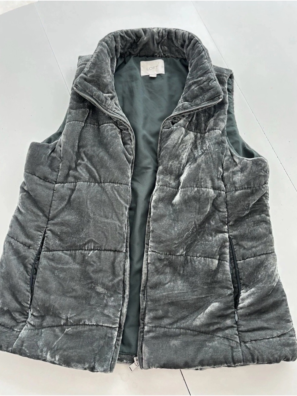 LOFT Women's Green Quilted Velvet Puffer Vest